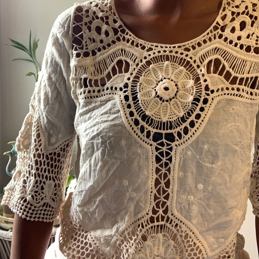 Cotton lace blouse - Picture 3 of 5